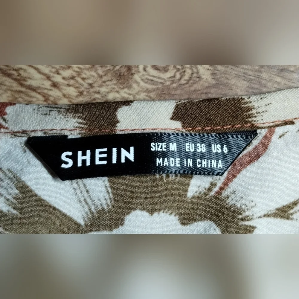 Shein Floral Rust Blouse Size (M)